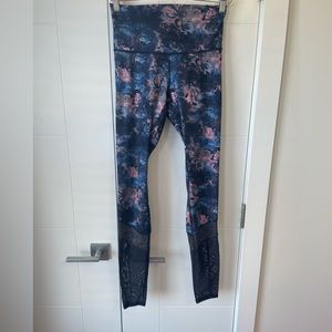 Lululemon floral leggings size 4